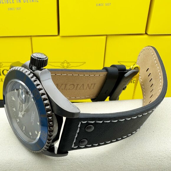 Invicta Pro Diver Blue Dial Gunmetal Case Men Watch with Cowhide Premium Leather - Picture 3 of 10